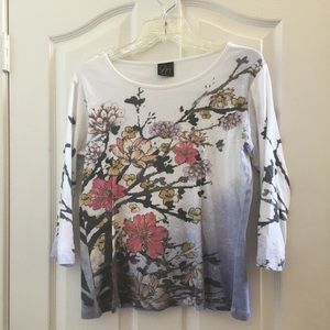 FINAL MARKDOWN Ladies katina Marie tee small